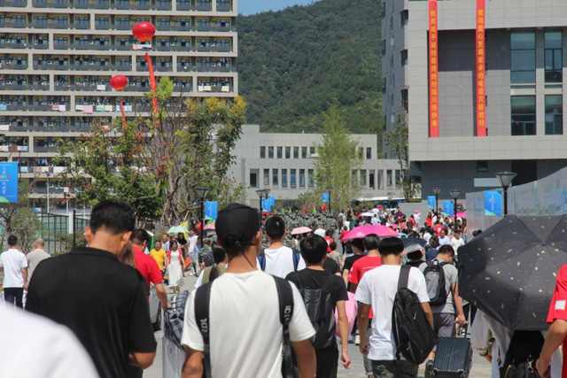 1505872932344994.jpg IMG_7398.JPG