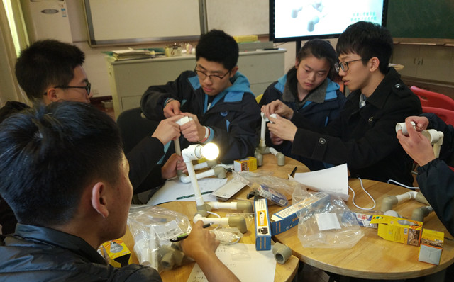 聋人学校一行照片IMG_20171220_160616_副本.jpg