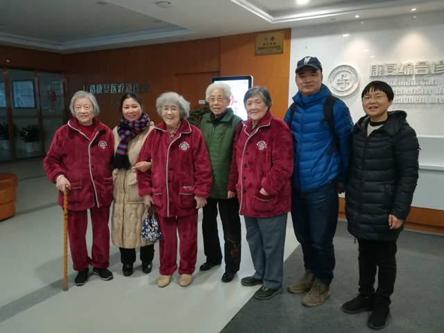 离退休处慰问3.jpg