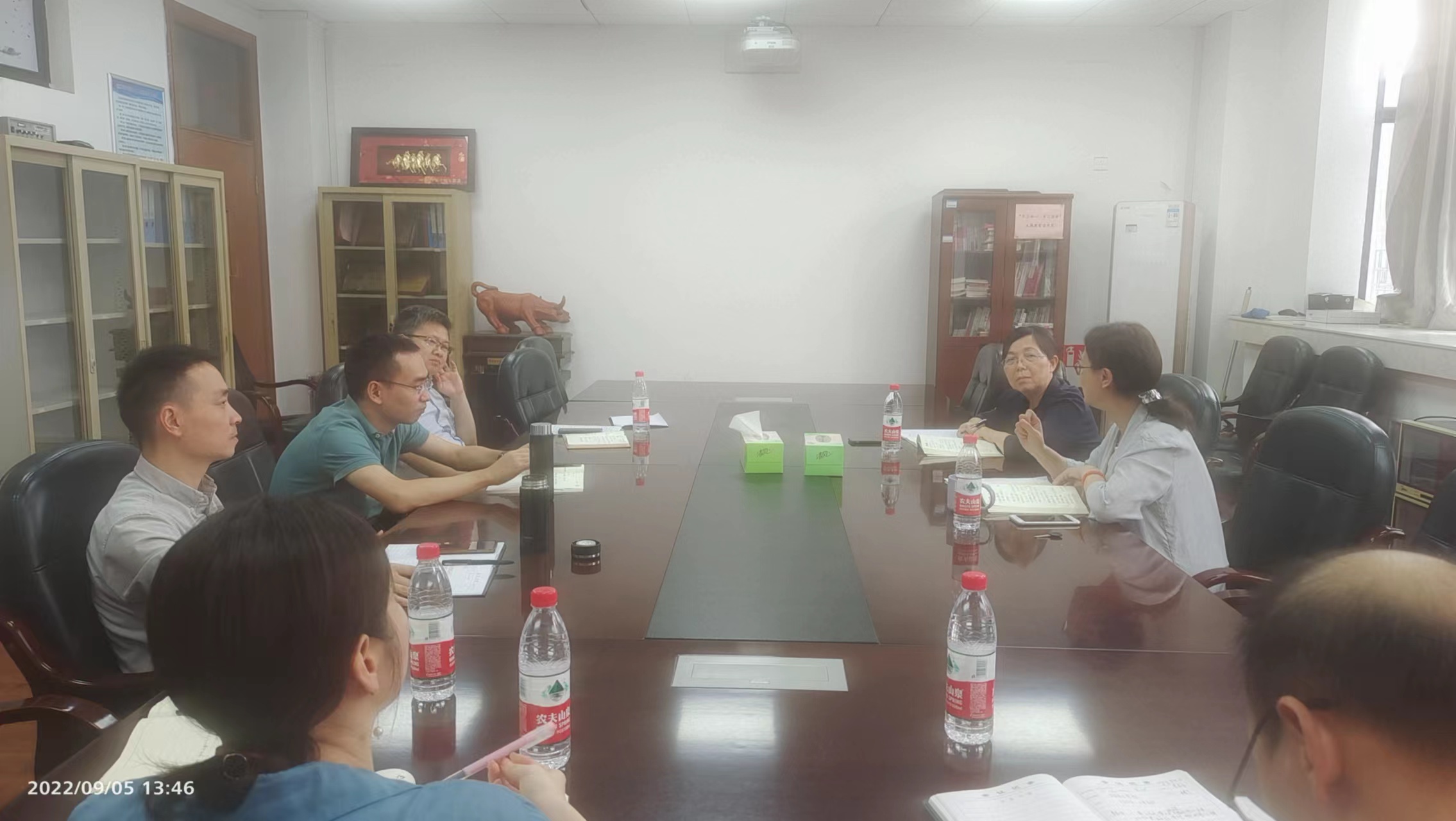 2022.9.5  经济学院党委会议照片.jpg