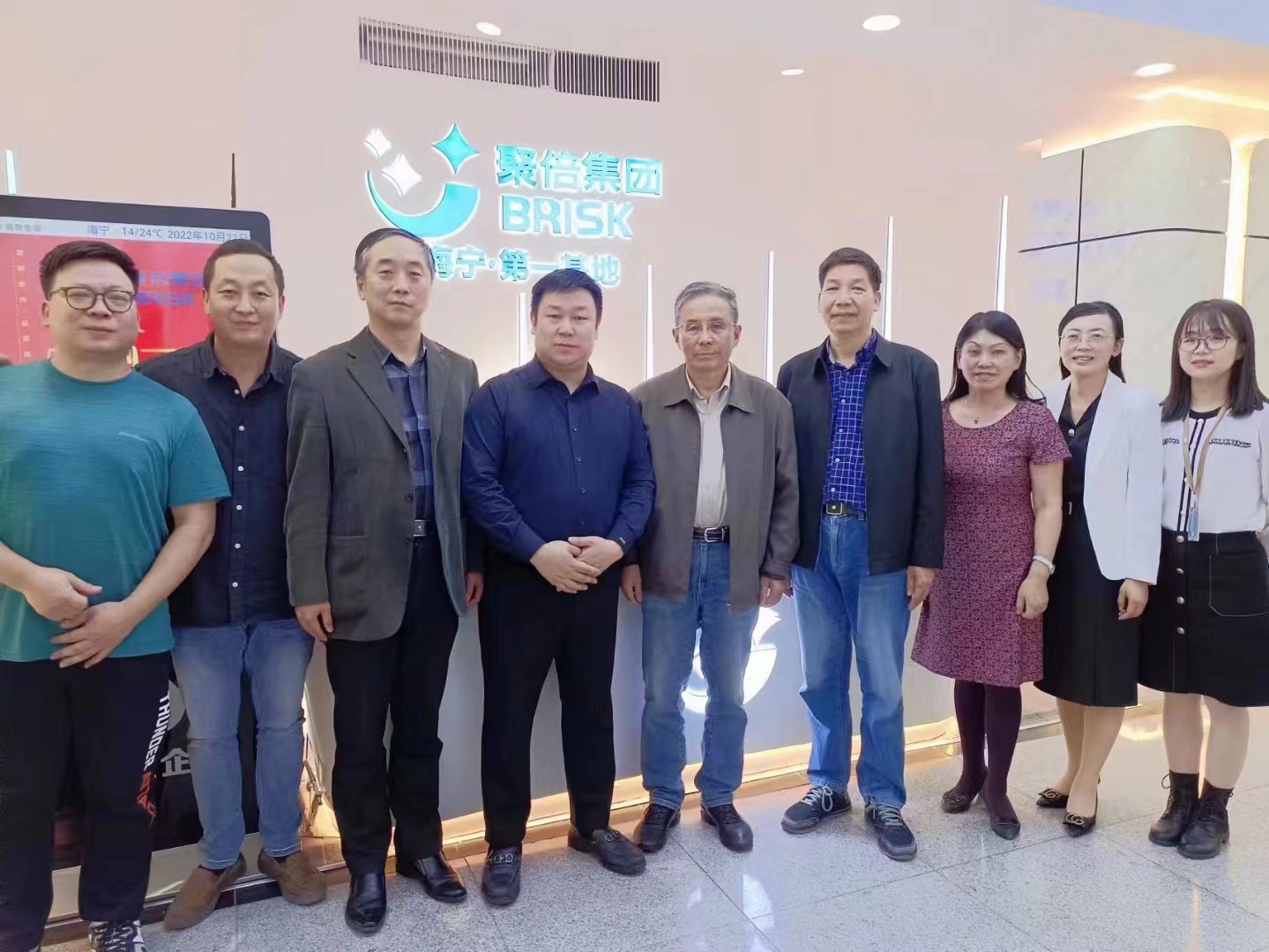 1666659558455633.jpg 1666659558455633.jpg