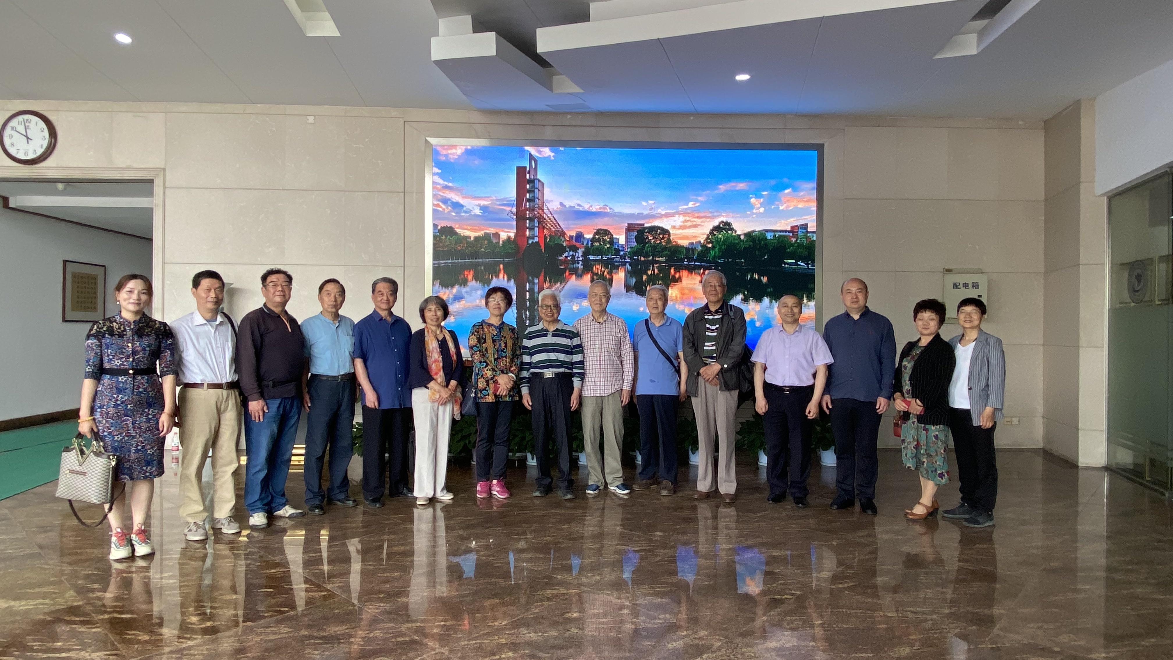 1620899353397245.jpg 1620899353397245.jpg