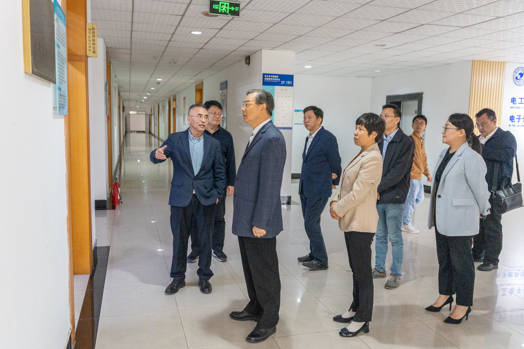 1666858191623854.jpg 1666858191623854.jpg