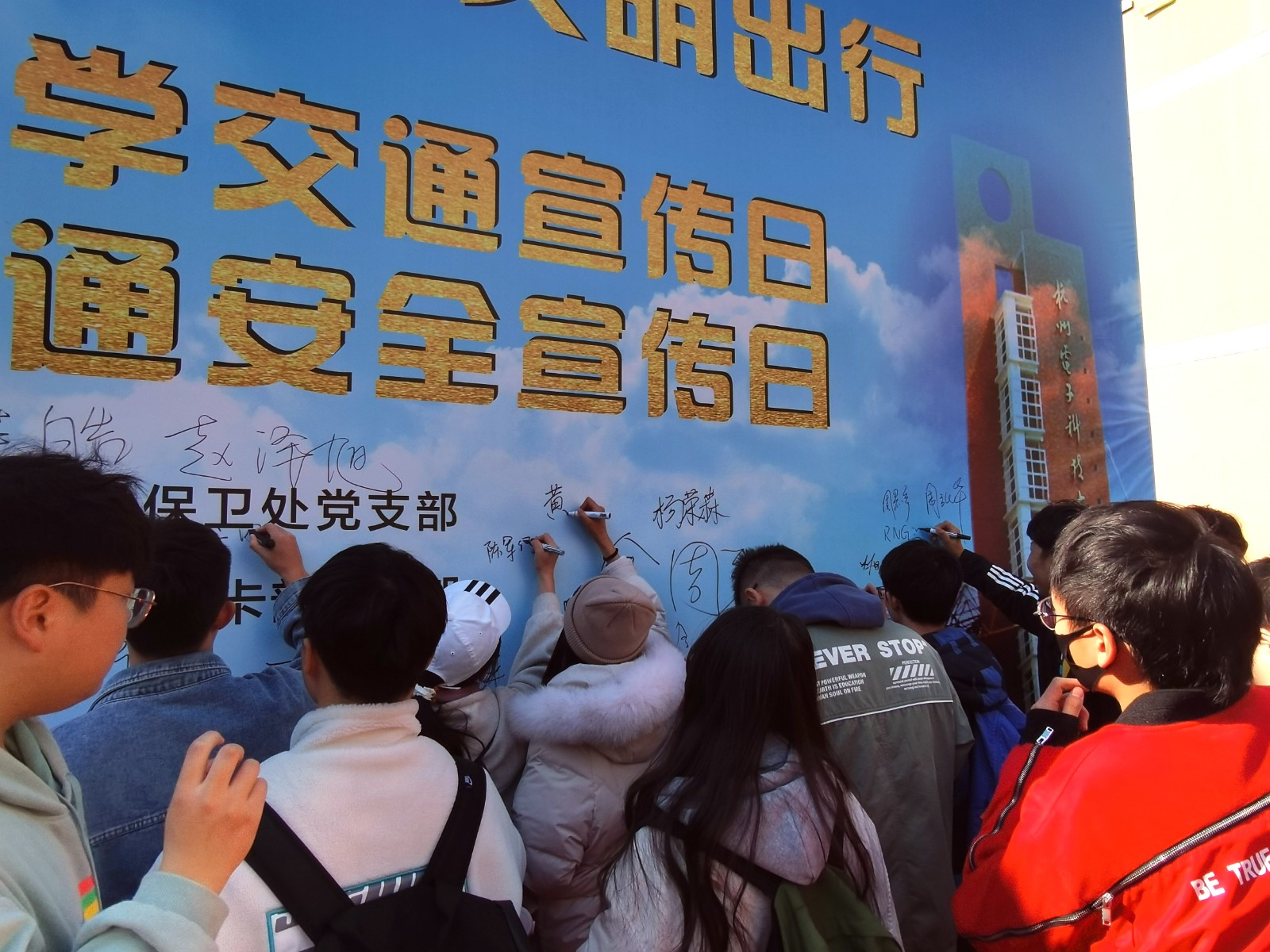 1638518460420512.jpg 1638518460420512.jpg