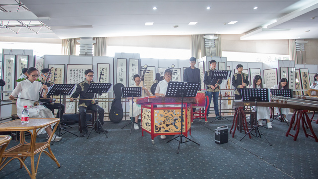 1509690948873130.jpg 3C9H9694.jpg