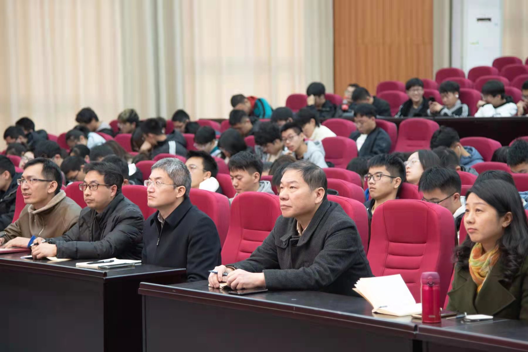 1637891131941381.jpg 1637891131941381.jpg