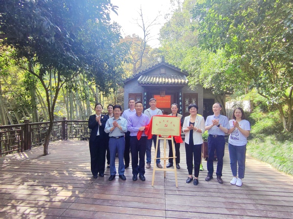 唤西湖娱乐城- 西湖娱乐城官方网站- 西湖娱乐城APP醒春山待茶香