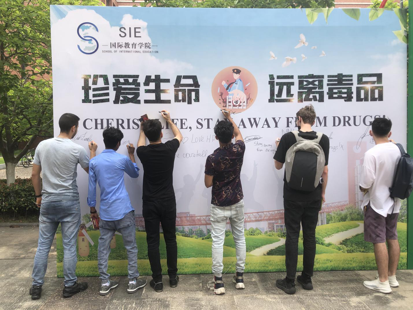 1656207469191682.png 1656207469191682.png