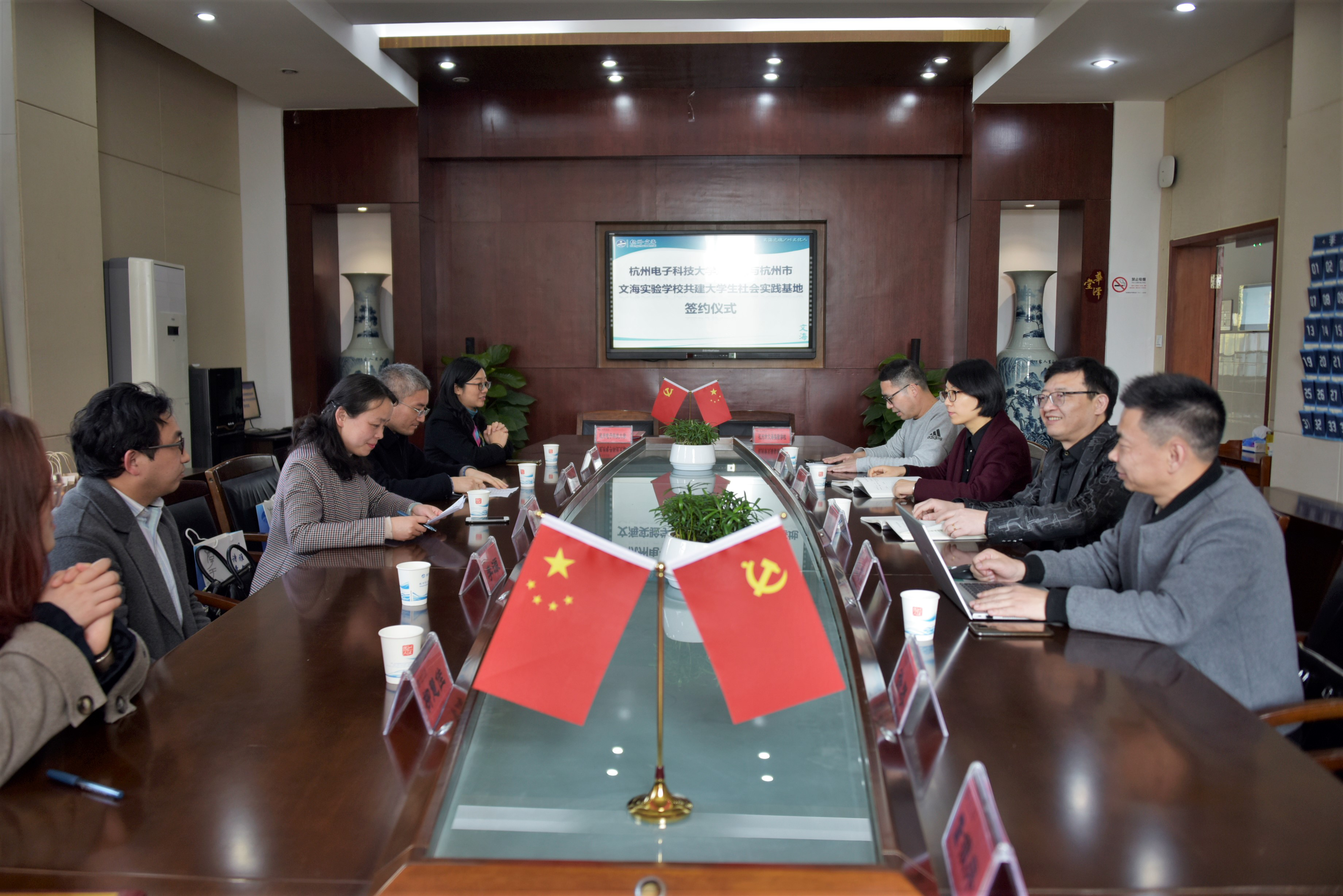 1616997500102321.png 1616997500102321.png