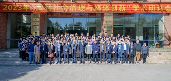 mmexport1700275780556-opq640799837