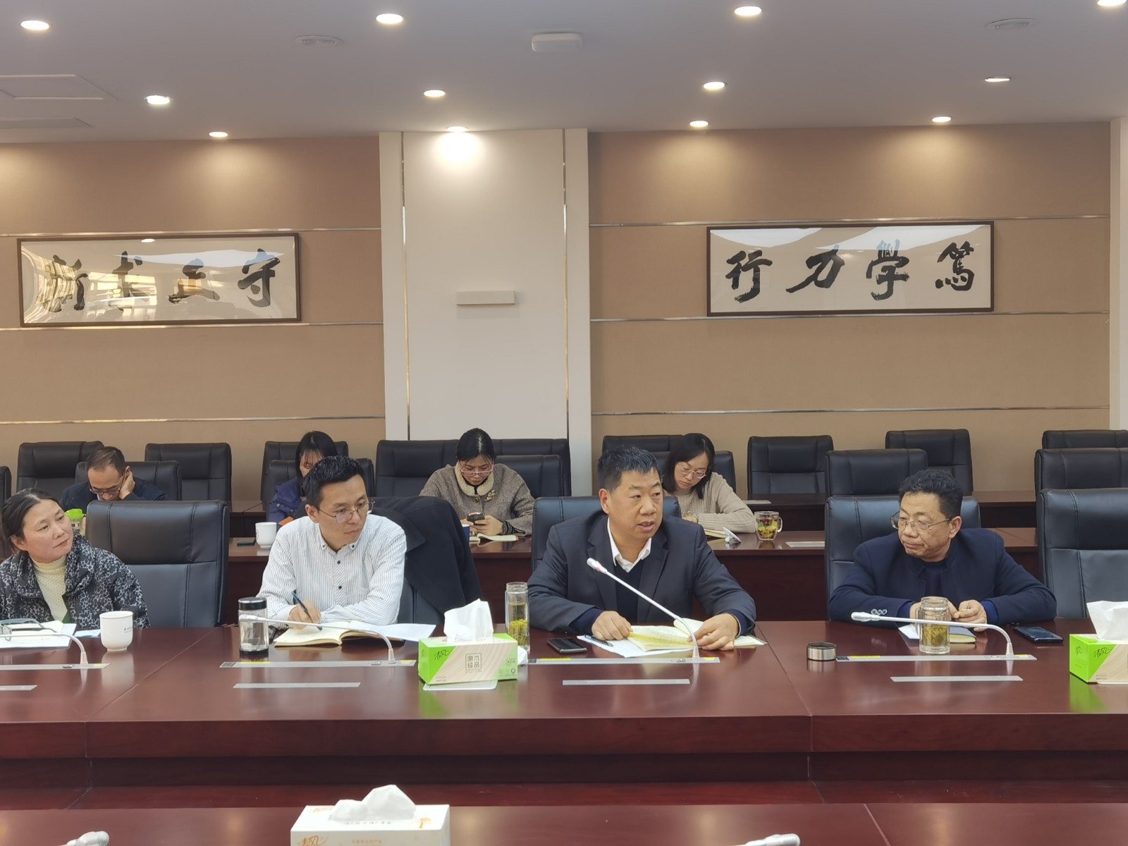 1636945047509875.jpg 1636945047509875.jpg