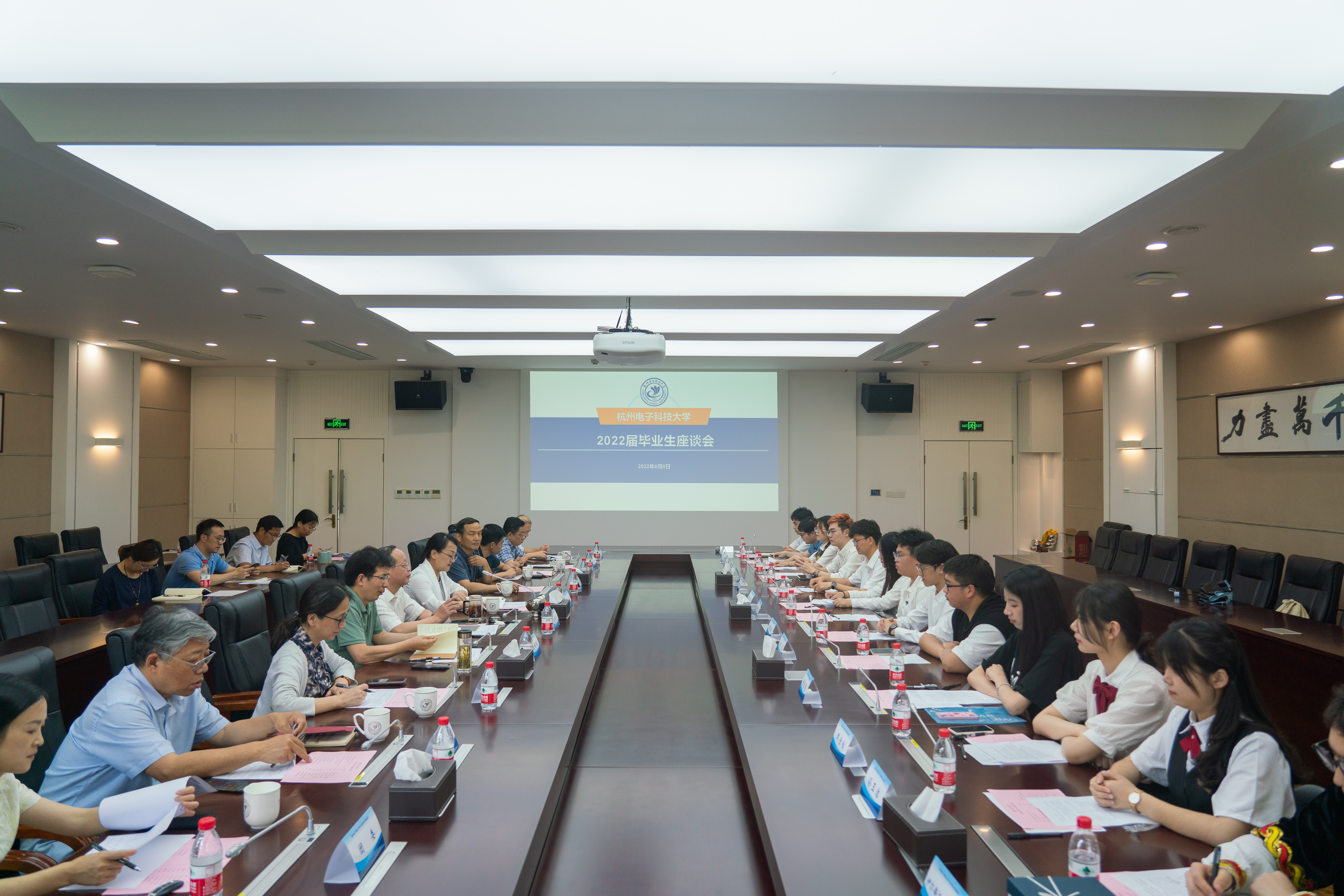 1654762598727941.jpg 1654762598727941.jpg