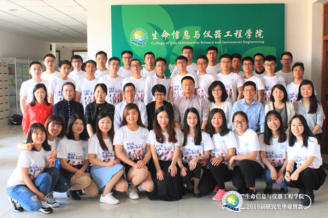 毕业照1（文化衫）_副本.jpg